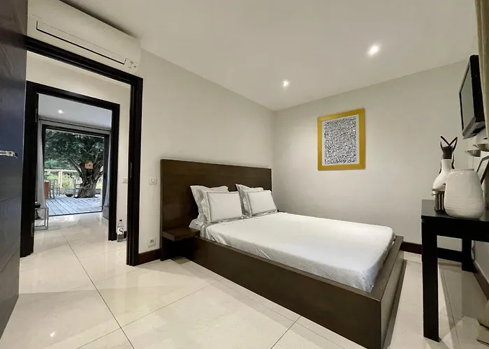 Hotel La Palmeraie Bonifacio (Corsica)