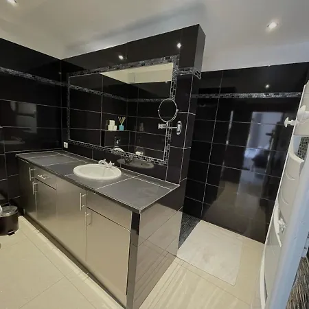 La Palmeraie Hotel *